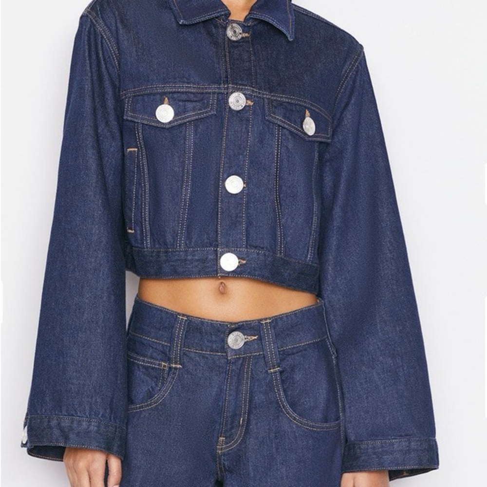 Frame Dark Denim Bell Sleeve Cropped Jean Jacket in Rinse